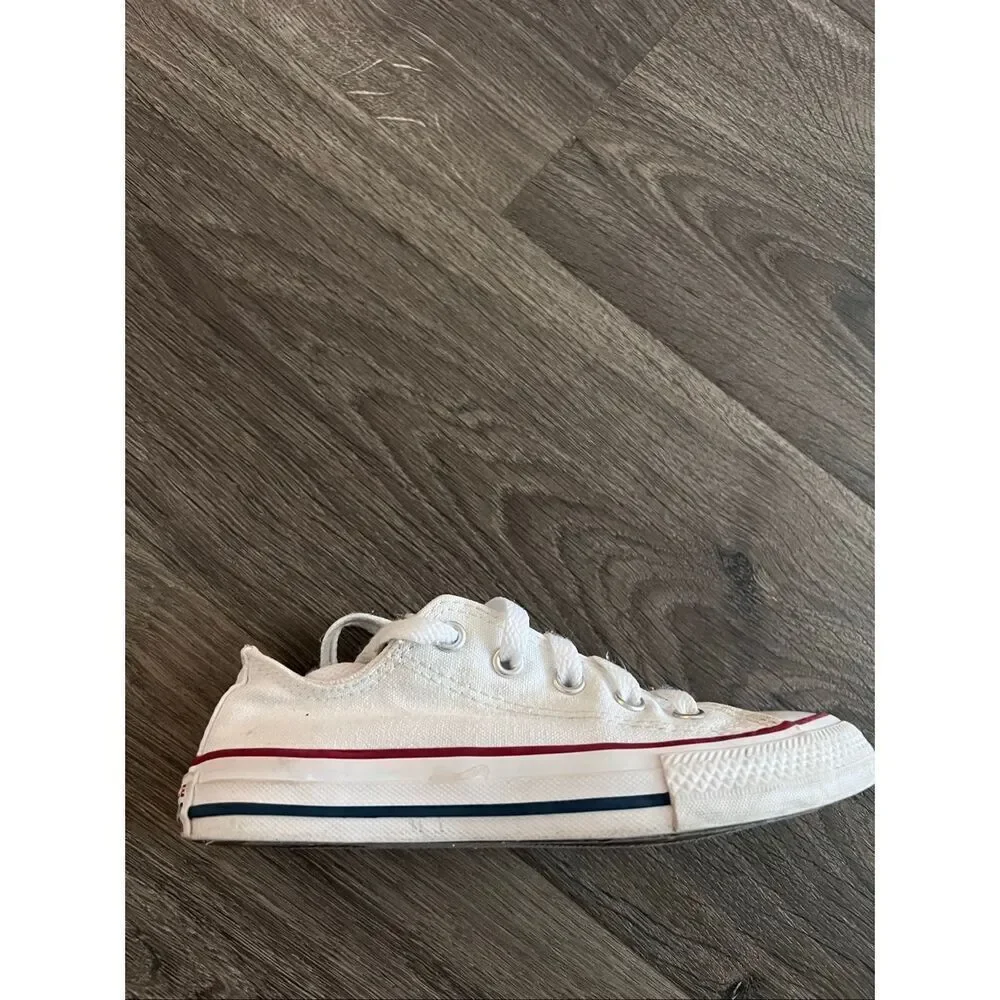 Converse Chuck Taylor All Star Sneaker Size 12.5 Kids Shoes White  low  top lace